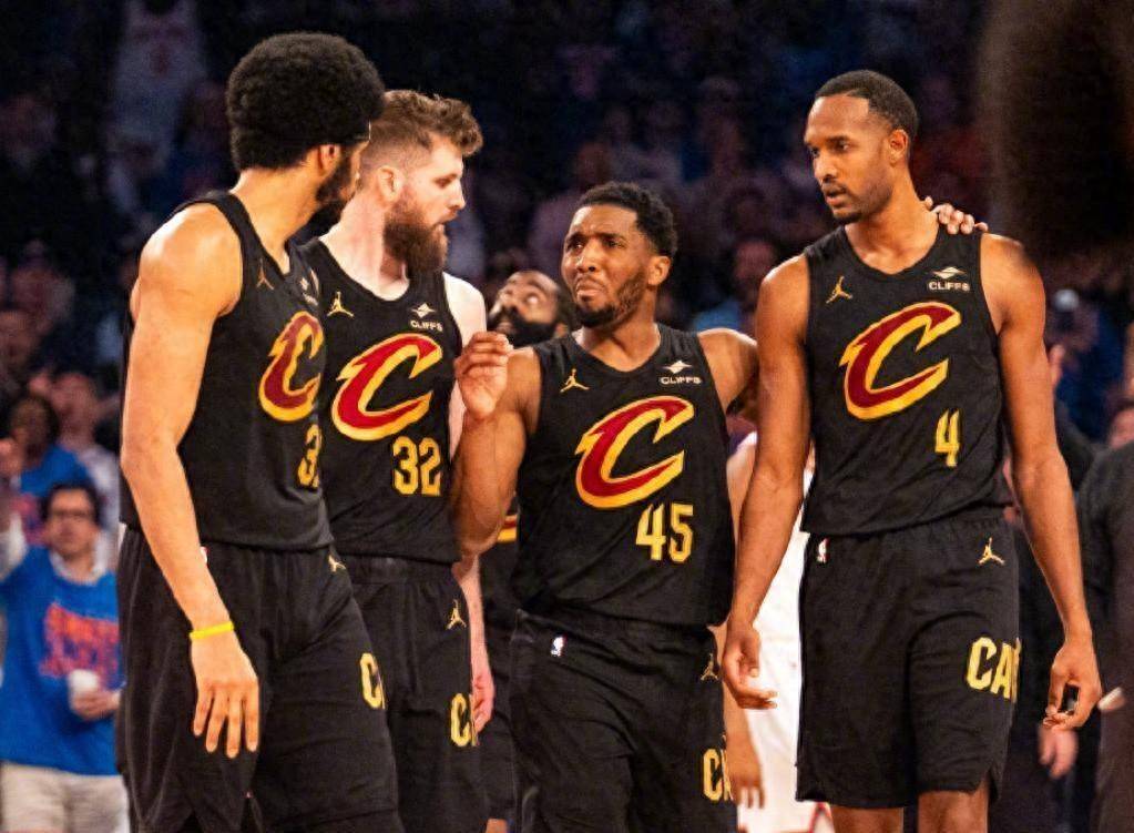 今夏NBA自由市场3条“大鱼”！字母哥领衔，詹姆斯欧文均在列