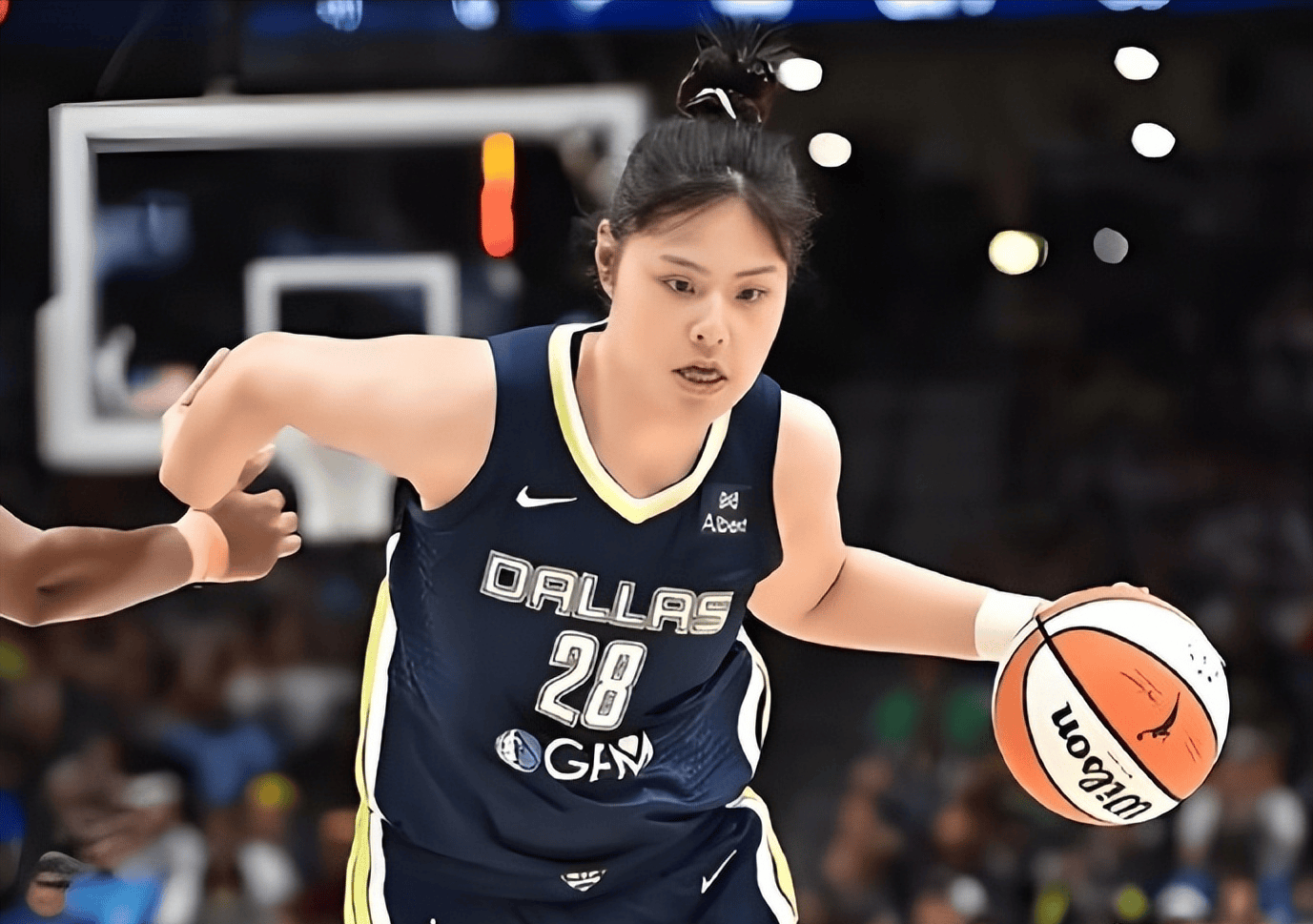 WNBA总裁杯：李月汝复出惊艳 2+1 佩奇三节31分创赛季新高助飞翼取胜